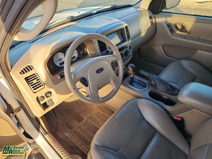 2005-ford-escape-xlt-image-17