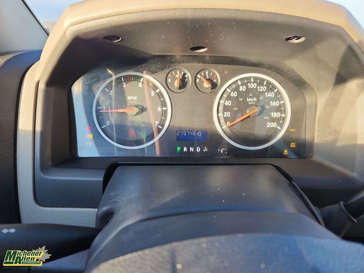 2012-dodge-1500-image-9