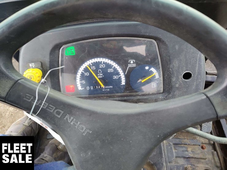 2013-john-deere-2025r-image-13