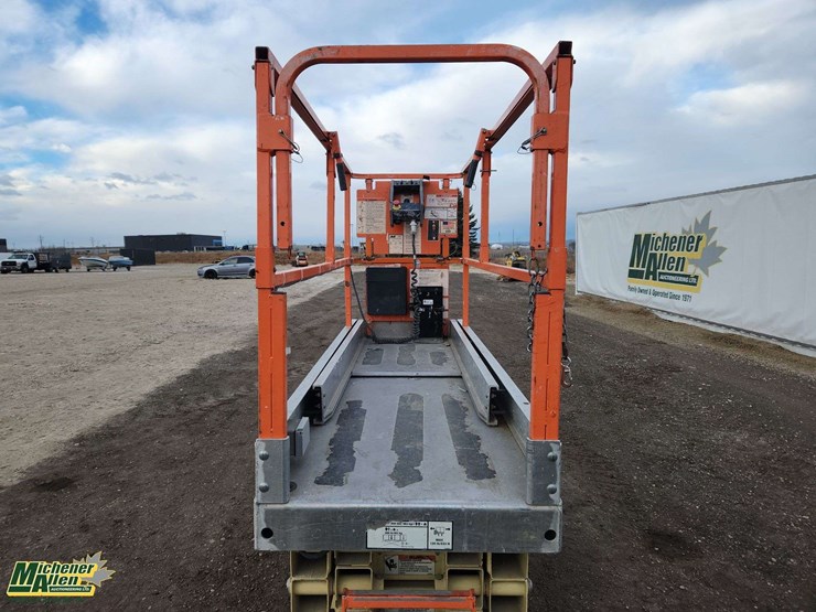 2007-jlg-2030es-image-19