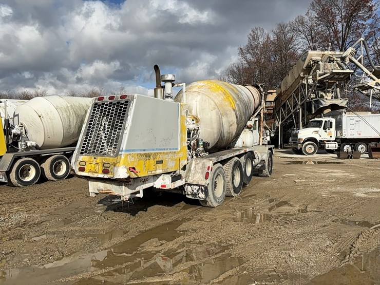 1999-advance-cm3ap6811-concrete-mixer-truck-vn:1a9tac4s8x0007087-image-3