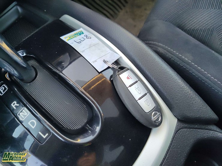 2014-nissan-rogue-image-12