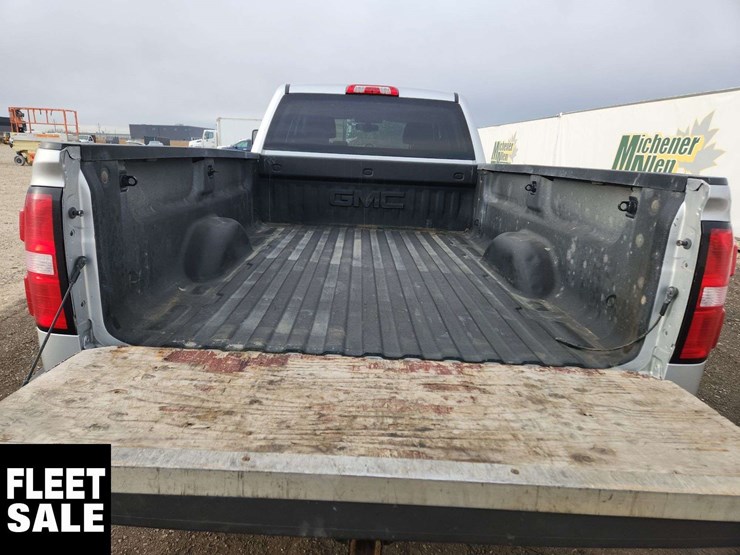 2019-gmc-sierra-2500hd-image-23