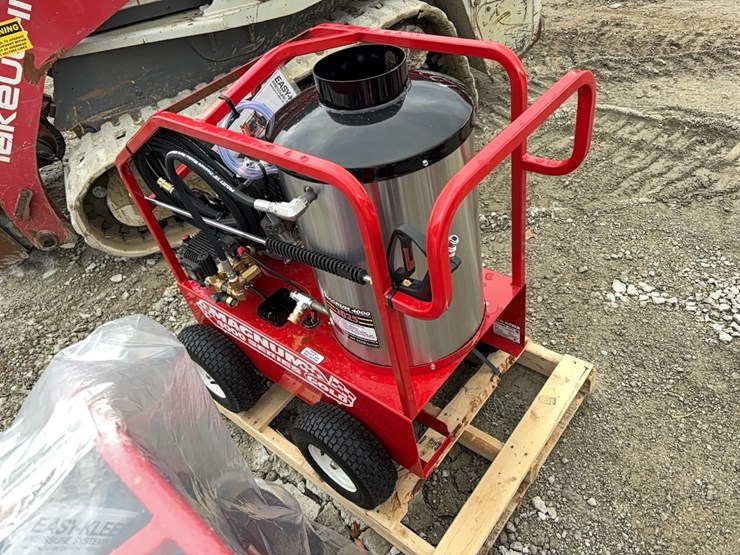 new-easy-kleen-magnum-gold-pressure-washer-image-2