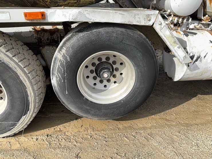 1999-advance-cm3ap6811-concrete-mixer-truck-vn:1a9tac4s8x0007087-image-5