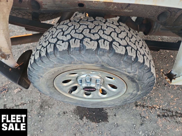 2013-gmc-sierra-1500-sle-image-12