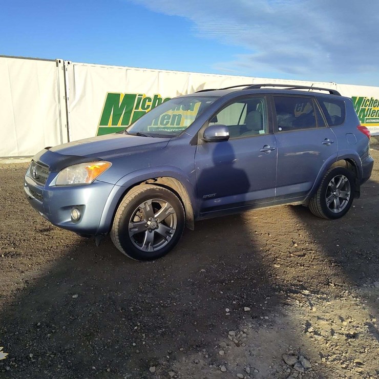 2011 TOYOTA RAV4