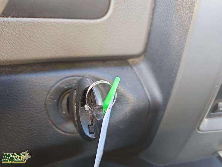 2012-dodge-1500-image-11