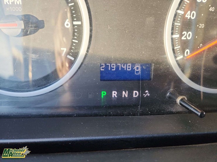 2012-dodge-1500-image-8