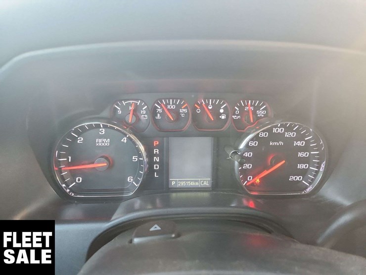 2018-chevrolet-silverado-1500-image-18