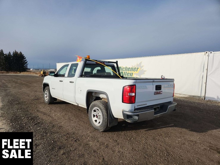 2017-gmc-sierra-1500-image-2