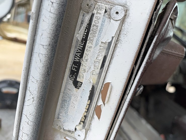 1999-advance-cm3ap6811-concrete-mixer-truck-vn:1a9tac4s8x0007087-image-17