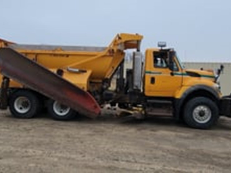 2009-international-workstar-7600-image-55