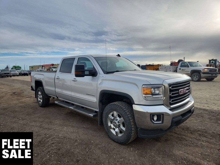 2019-gmc-sierra-2500hd-image-2
