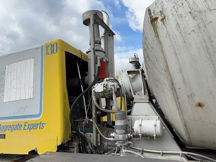 1999-advance-cm3ap6811-concrete-mixer-truck-vn:1a9tac4sxx0007091-image-9