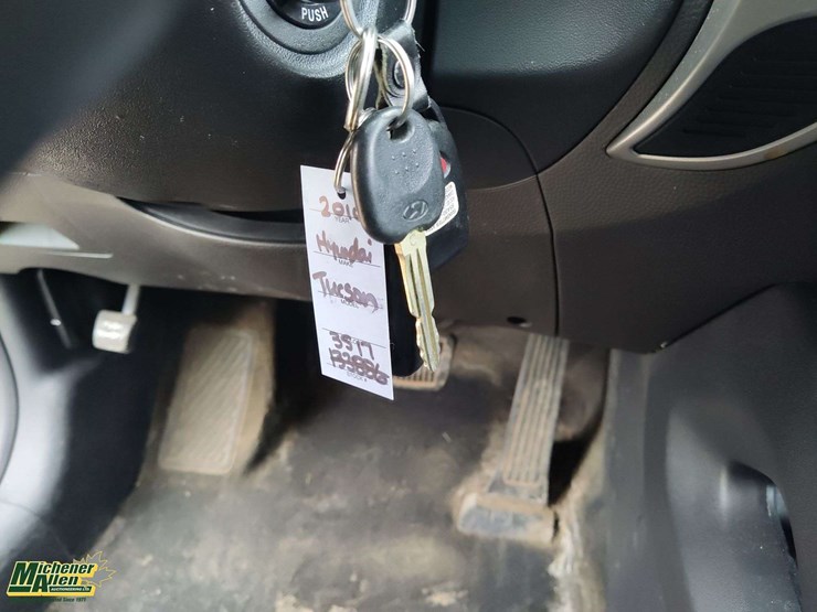 2010-hyundai-tucson-image-12