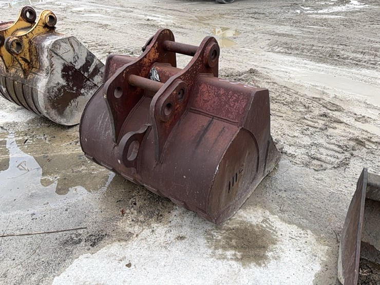 werk-brau-42in.-digging-bucket-excavator-bucket-image-2