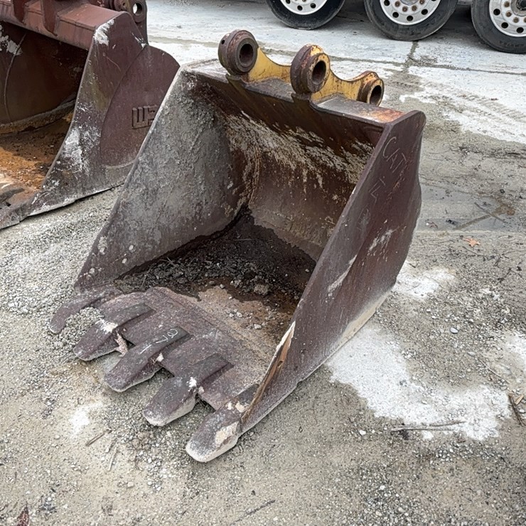 36IN. DIGGING BUCKET EXCAVATOR BUCKET