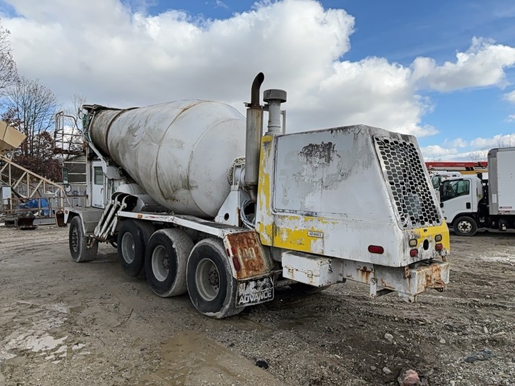 2000-advance-cm3ap6811-concrete-mixer-truck-vn:5dg8au4t0y0007567-image-4