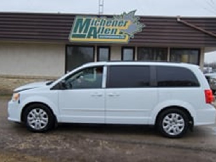 2015-dodge-grand-caravan-image-5