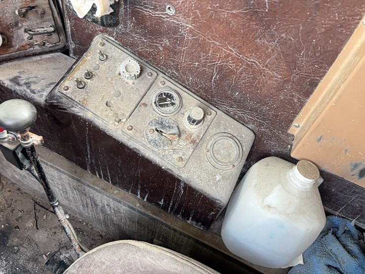 1999-advance-cm3ap6811-concrete-mixer-truck-vn:1a9tac4s8x0007087-image-20