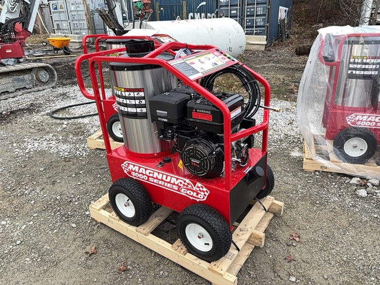 new-easy-kleen-magnum-gold-pressure-washer-image-1