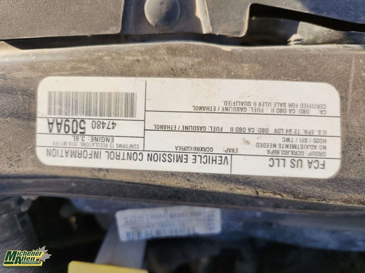 2016-dodge-grand-caravan-crew-image-29