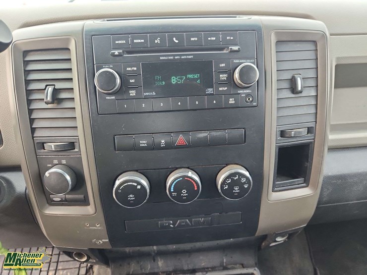 2012-dodge-1500-image-22