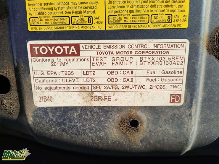 2011-toyota-rav4-image-26