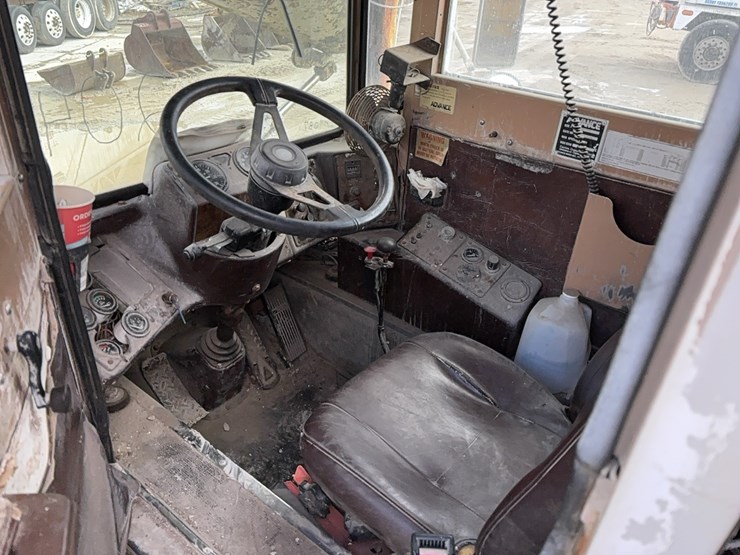 1999-advance-cm3ap6811-concrete-mixer-truck-vn:1a9tac4s8x0007087-image-19