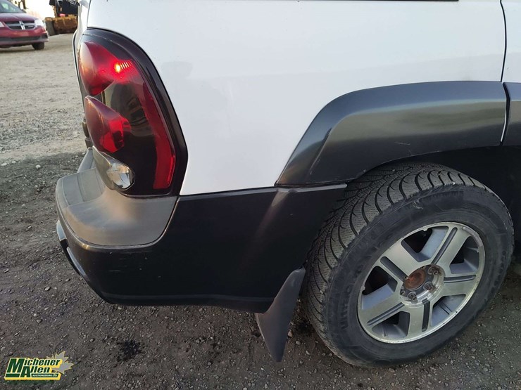 2004-chevrolet-trailblazer-image-35