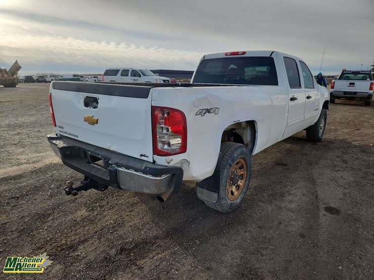2012-chevrolet-silverado-3500hd-image-6