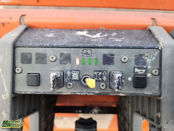 2007-jlg-2030es-image-22