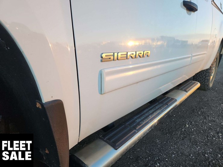 2013-gmc-sierra-1500-sle-image-39