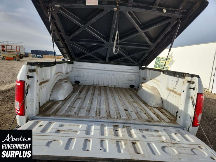 2017-ford-6.5-ft-image-23