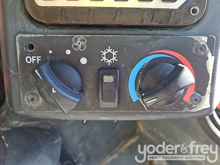 2018-takeuchi-tl12r2-image-20