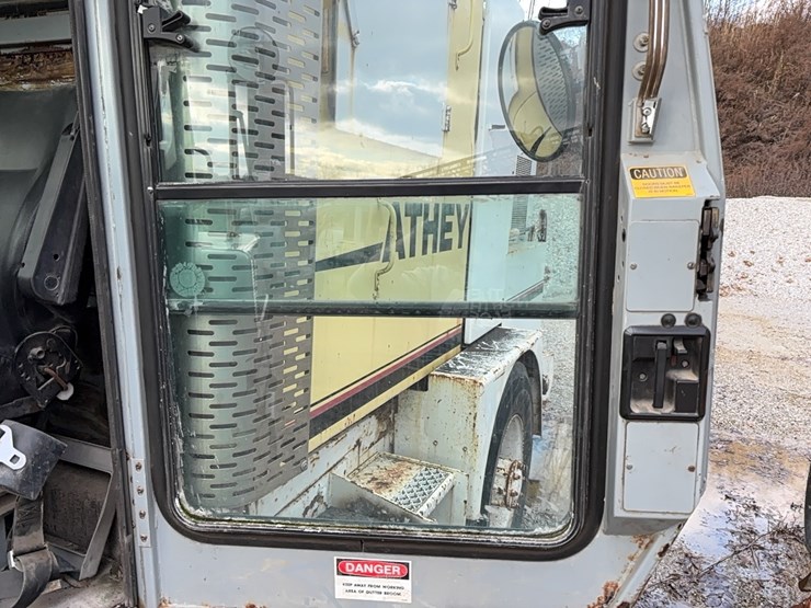 1995-athey-sweeper-vn:1a9s24dr0sr059085-image-15