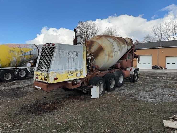 1999-advance-cm3ap6811-concrete-mixer-truck-vn:1a9tac4s0x0007083-image-3