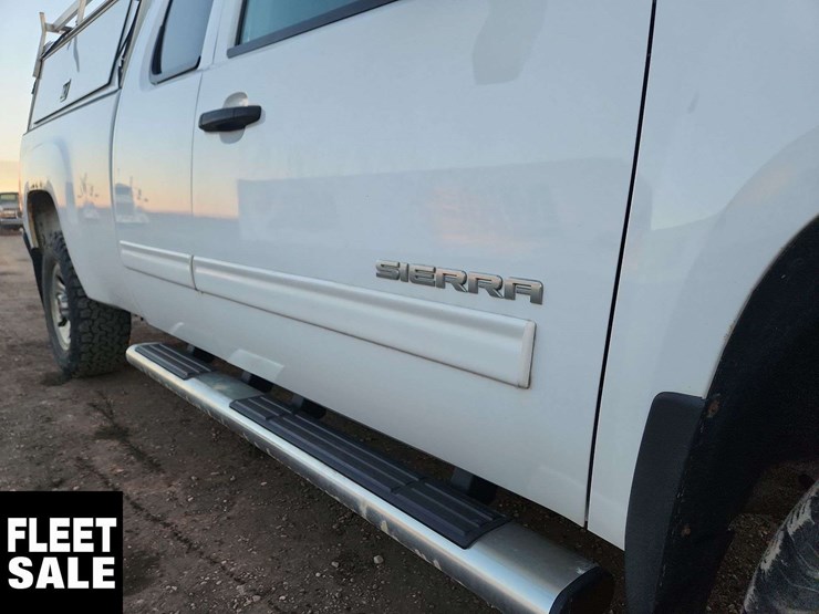 2013-gmc-sierra-1500-sle-image-36