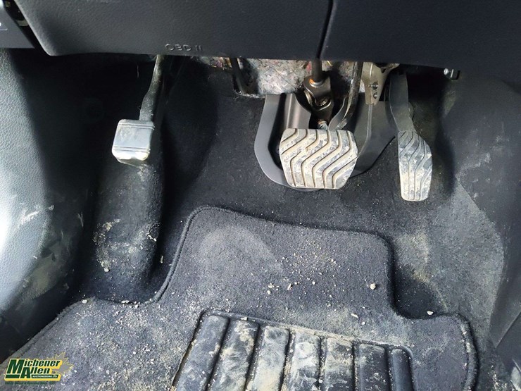 2014-nissan-rogue-image-13