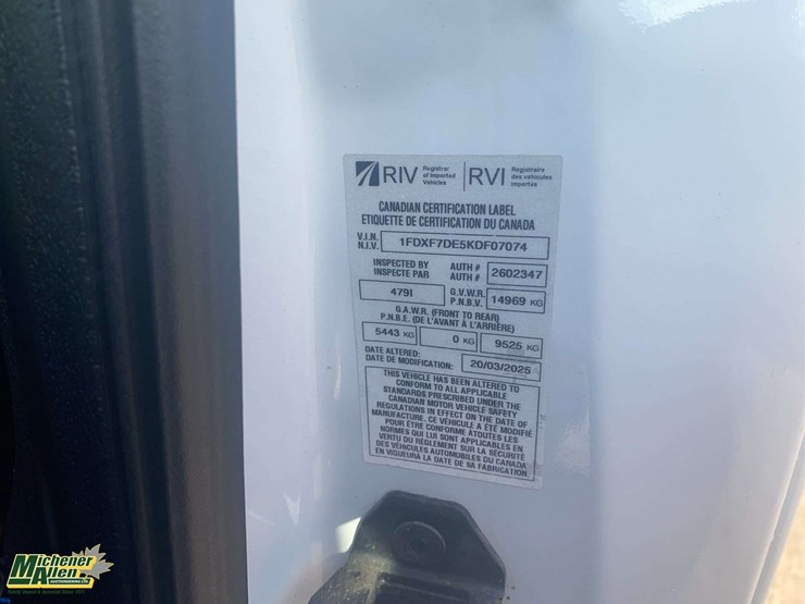 2019-ford-f750-image-17