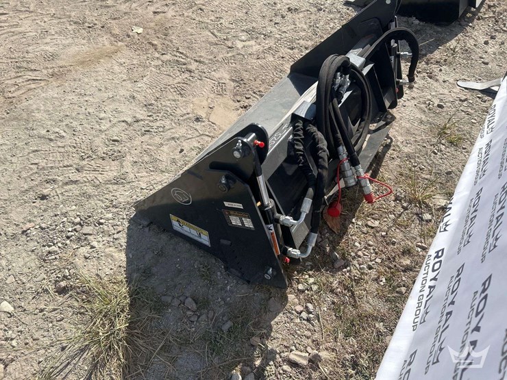 mini-4-in-1-combo-bucket-image-4