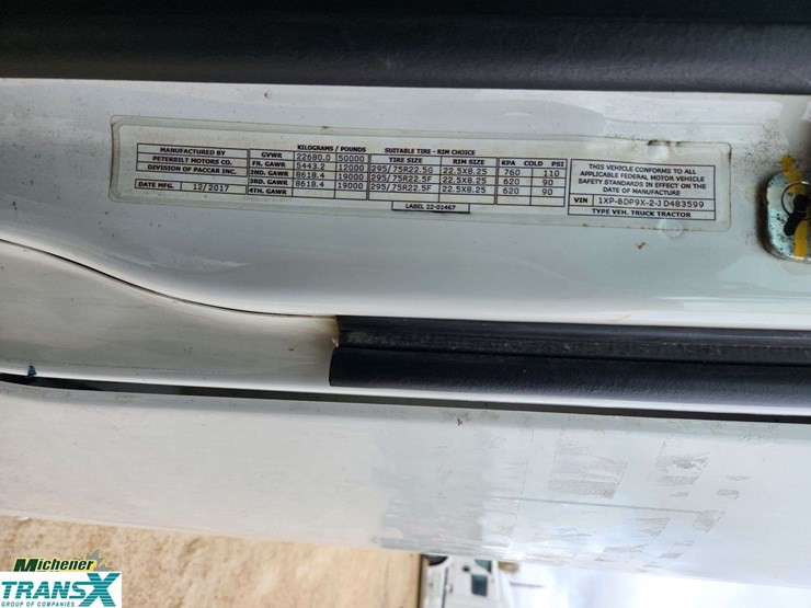 2018-peterbilt-579-image-29