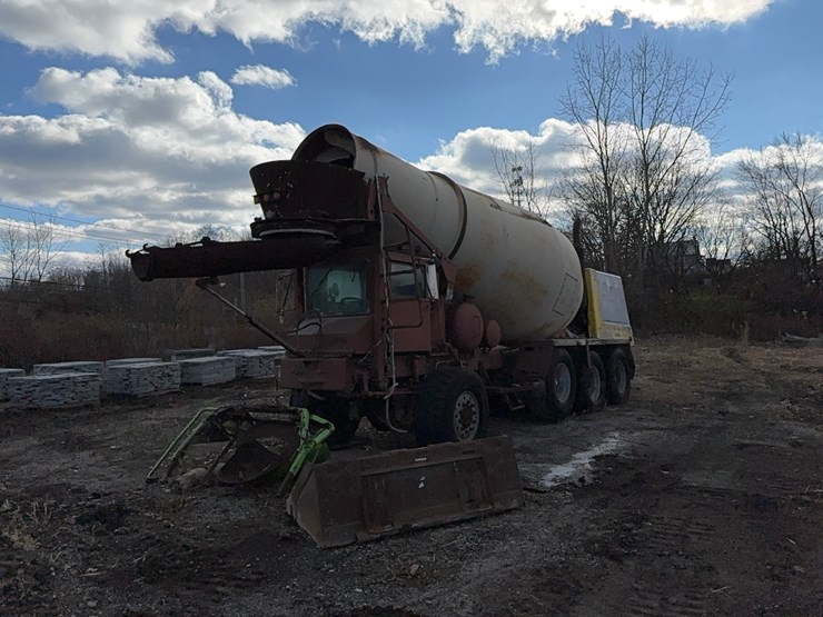 1999-advance-cm3ap6811-concrete-mixer-truck-vn:1a9tac4s0x0007083-image-1