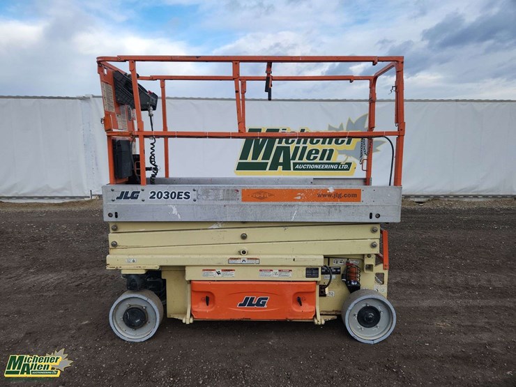 2007-jlg-2030es-image-8