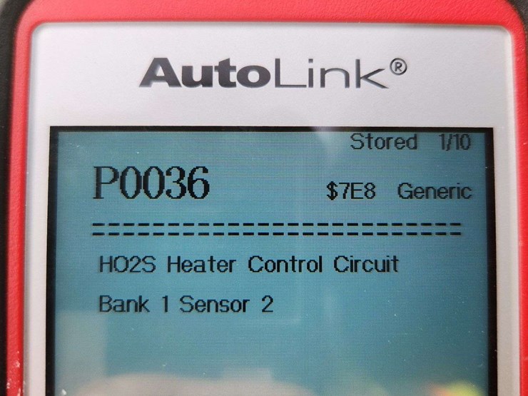 2012-chevrolet-silverado-3500hd-image-42