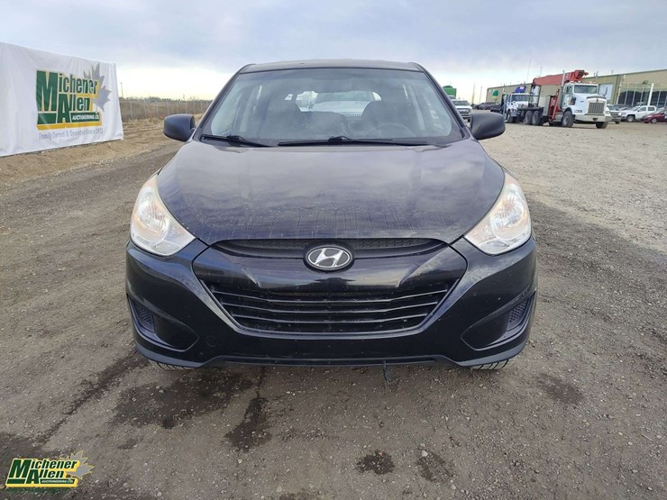 2010-hyundai-tucson-image-22