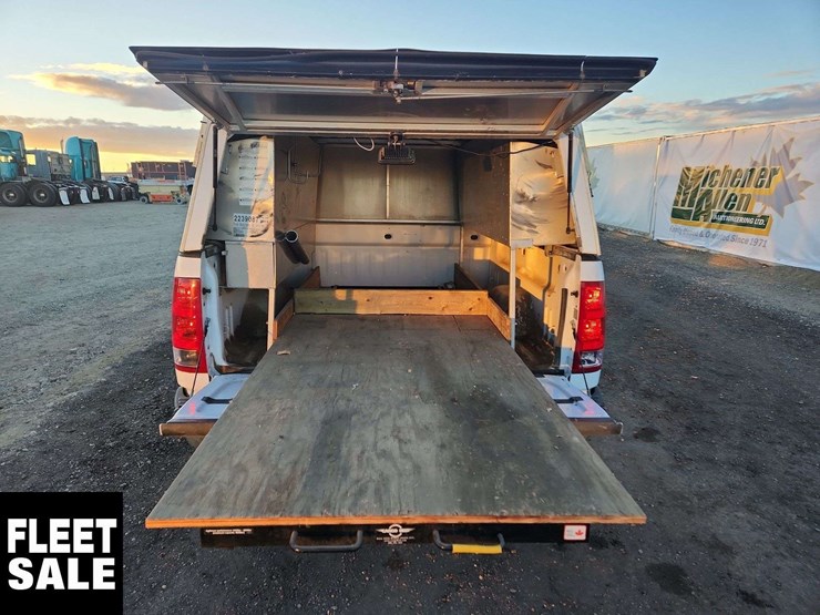 2013-gmc-sierra-1500-sle-image-27