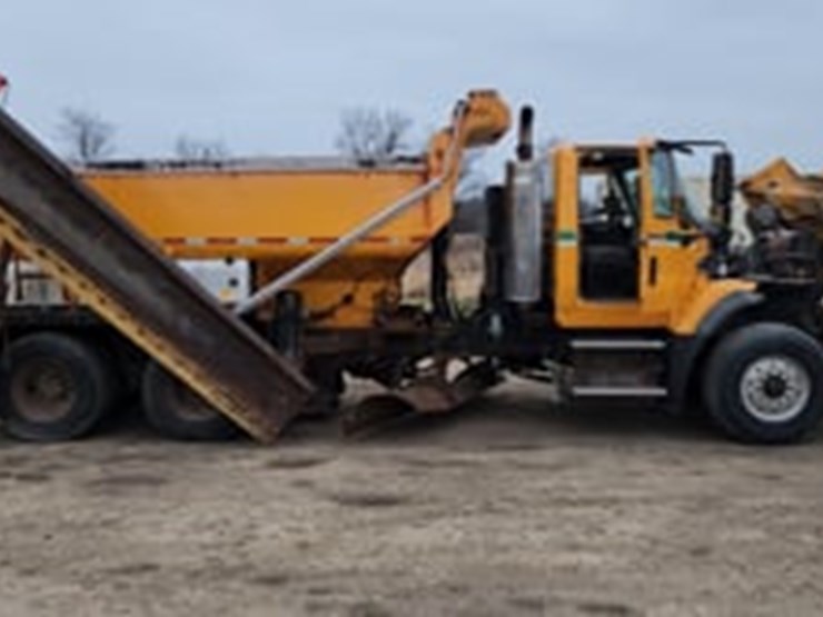 2011-international-workstar-7600-image-6