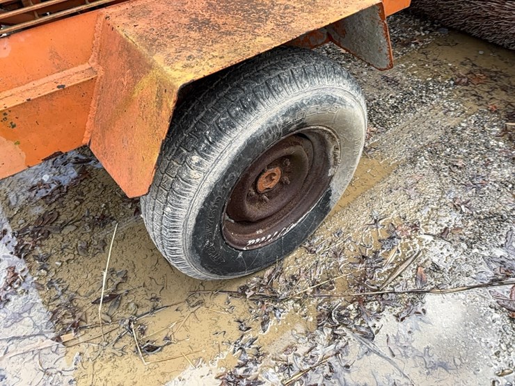 lay-mor-sweepmaster-8c-image-8